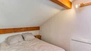 1 chambre, Wi-Fi gratuit, draps fournis