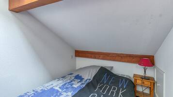 1 habitación, wifi gratis y ropa de cama
