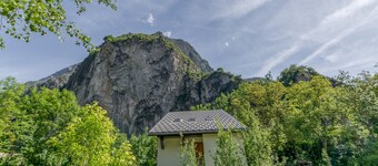 Apartment 'B4 Ecureuil' with Mountain View, Shared Garden and Wi-Fi