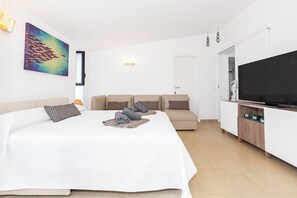 2 bedrooms, free WiFi, bed sheets