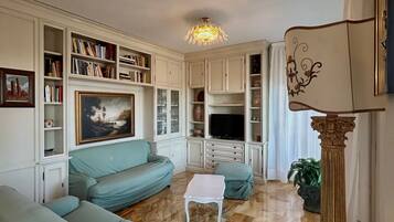 Fernseher