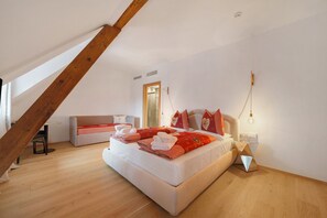 1 bedroom, free WiFi, bed sheets