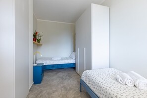 2 dormitorios, tabla de planchar con plancha, wifi y ropa de cama
