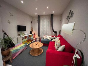 TV