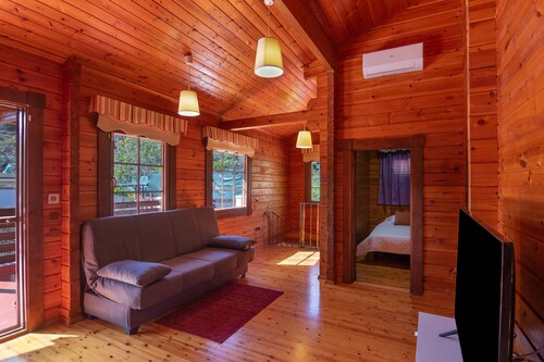 Villa de vacaciones 'Tanqueta' con vistas a la montaña, Wi-Fi y aire acondicionado