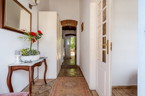 Holiday Home 'Casa Da Guia' with Private Garden, Wi-Fi and Air Conditioning