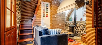 Apartment 'Casa Do Castelo' with Wi-Fi and Air Conditioning