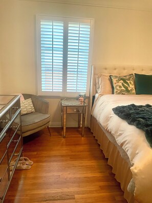 2 chambres, bureau, Wi-Fi, draps fournis