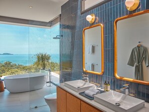 Hair dryer, towels - Idyllic Villa for Relaxation in Phuket, 1001 (Chang Wat)