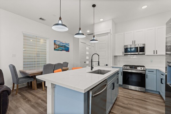 Microwave, oven, stovetop, dishwasher