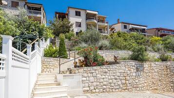 Apartment | Exterior