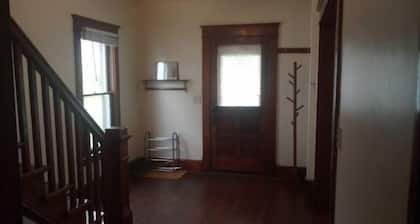 Quaint 3 bedroom house in the heart of Palmyra!