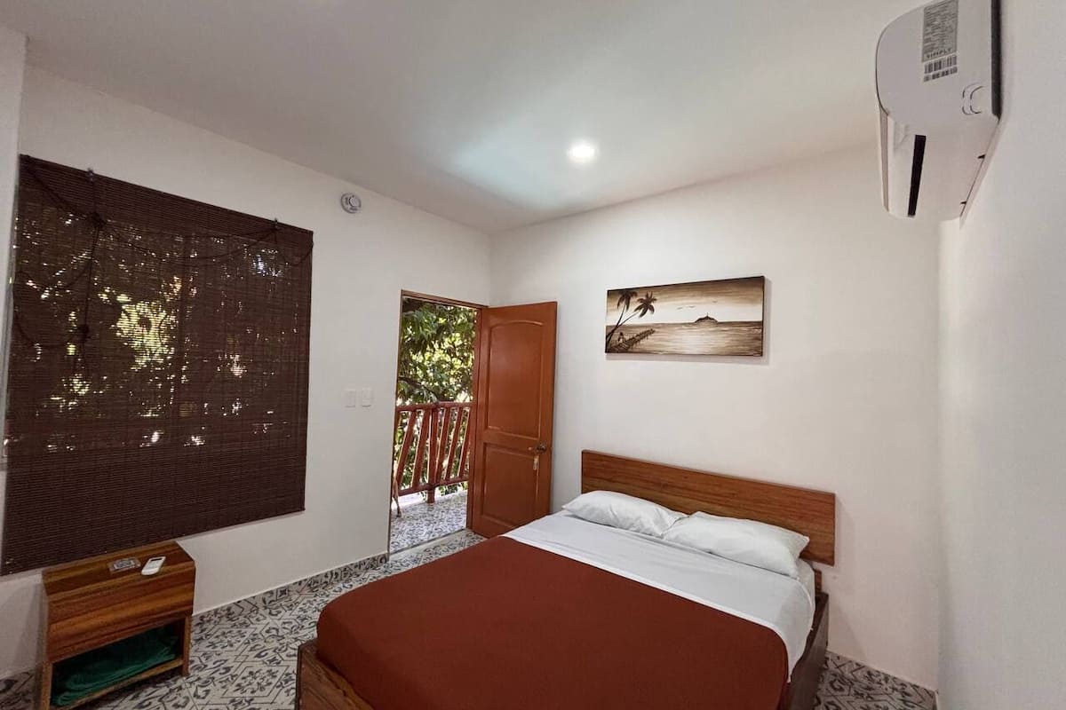 Comfort Room, Garden View | Bed sheets