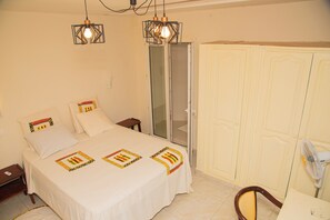 6 soverom, strykejern/-brett, wi-fi og sengetøy