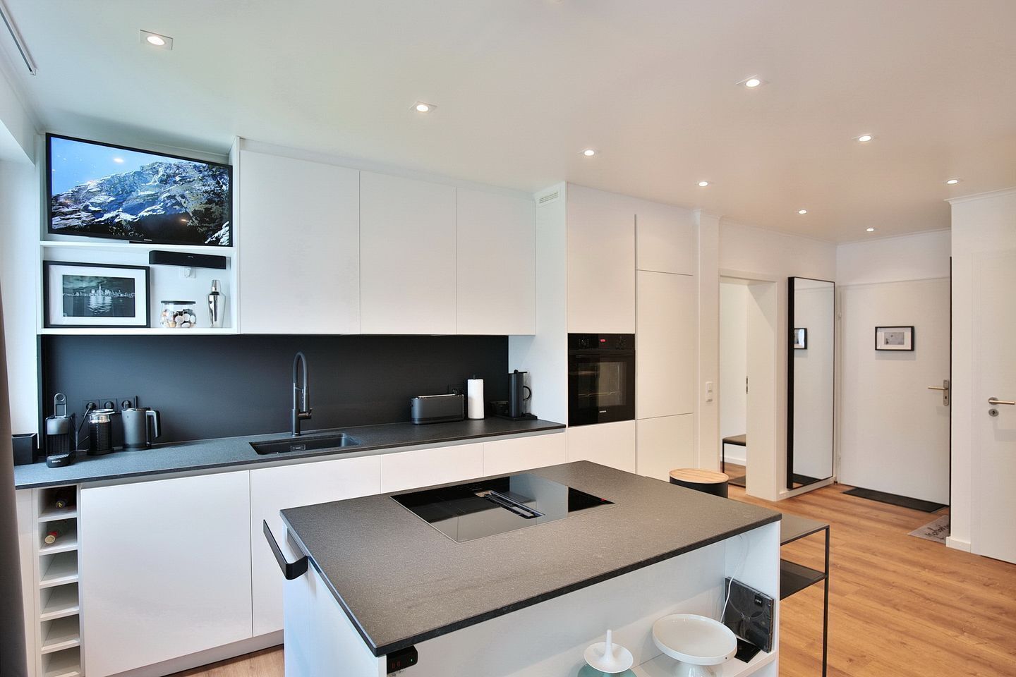 Kühlschrank, Ofen, Herdplatte, Geschirrspüler