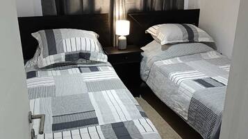 2 bedrooms, iron/ironing board, WiFi, bed sheets