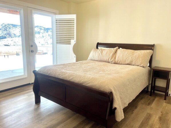 3 bedrooms, free WiFi, bed sheets