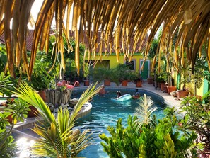 Pool - Happy Days, accommodation, Aruba, apartment, cozyfamily and pet friendly (Oranjestad)