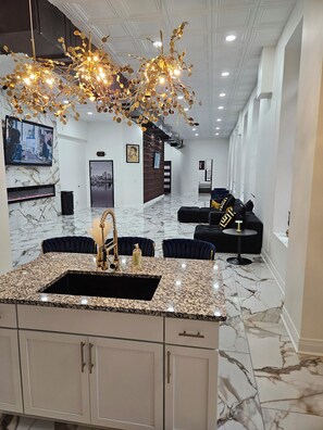 Interior - The Winston on Market - Private Luxury Rental Space (Louisville)