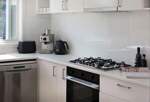 Microwave, oven, stovetop, dishwasher