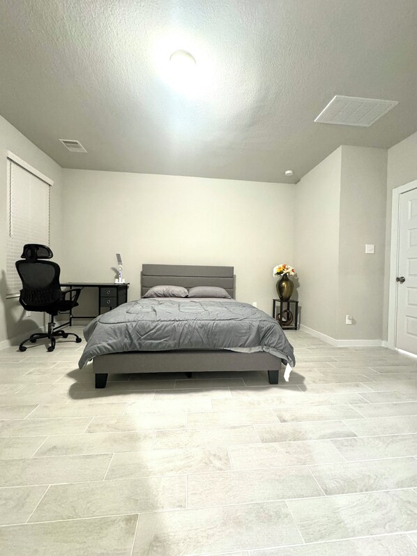 1 habitación, escritorio y wifi gratis