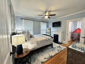5 bedrooms, iron/ironing board, travel crib, WiFi