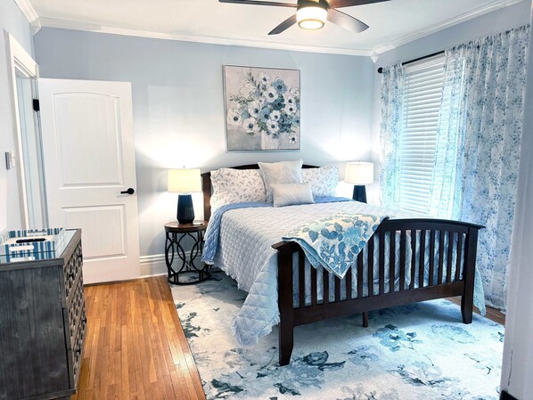 5 Schlafzimmer, Bügeleisen/Bügelbrett, Reisekinderbett, WLAN