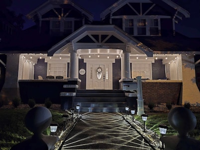 The Park House A 5 Bedroom Retreat w/Game Room & Fire Pit
