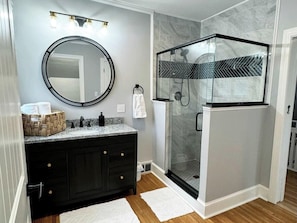 Shower, hair dryer, towels, soap - The Park House  A 5 Bedroom Retreat w/Game Room & (Huntington)