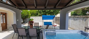 Vacation home Mauro by Interhome