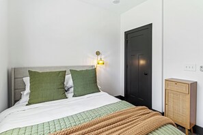 2 bedrooms, in-room safe, iron/ironing board, travel crib