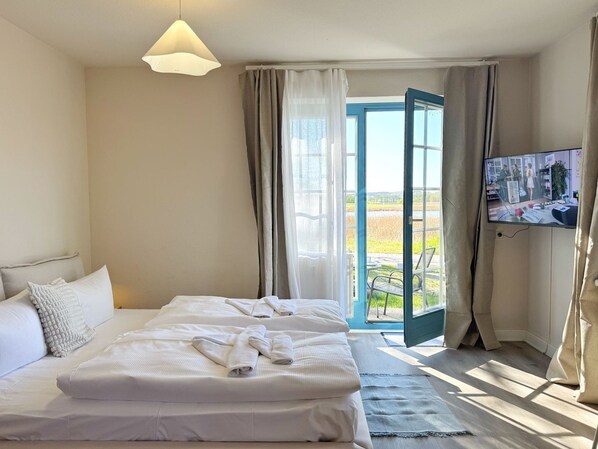 1 bedroom, WiFi, bed sheets