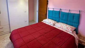 2 camere, ferro/asse da stiro, culla da viaggio, Wi-Fi gratuito