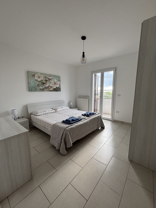 2 bedrooms, iron/ironing board, travel crib, free WiFi - Federiche's Home Marittima - Diso (Diso)