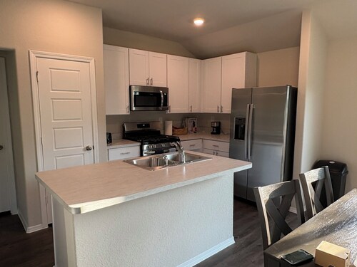 Charming Brand New 3BD house with stunning wooded views,Fiber optics,fenced yard