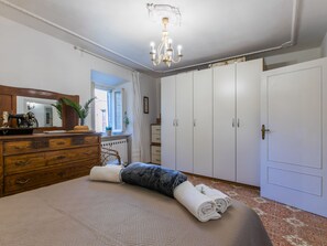 2 bedrooms, Internet