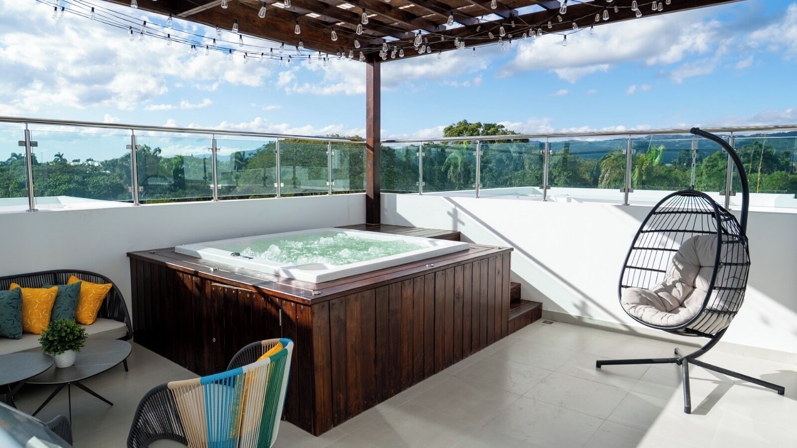 Bañera de hidromasaje exterior