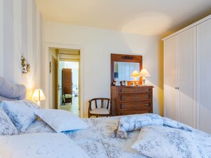 1 chambre, fer et planche à repasser, Wi-Fi