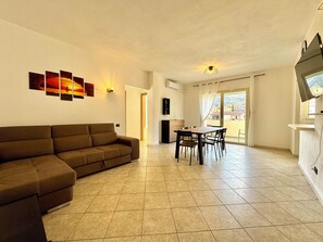 Living area - " Skyline Balcony " (Bari Sardo)