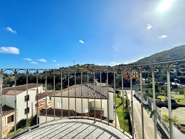 Property grounds - " Skyline Balcony " (Bari Sardo)