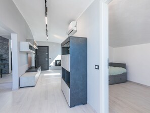 3 bedrooms, Internet