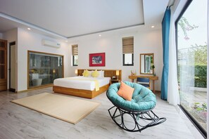 12 habitaciones, escritorio y tabla de planchar con plancha