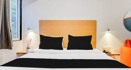 Elegant Urban Stays at Hadapsar Pune