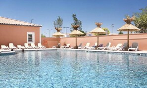 Pool - Odalys Fleur de Sel Residence (Aigues-Mortes)