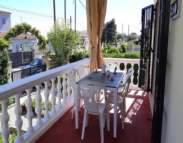 Villa | Balcony