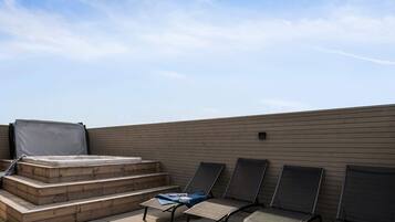 House | Terrace/patio