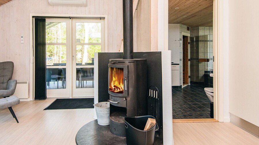 6 Person Holiday Home in Ansager