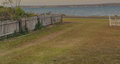 Stunning kanamaluka/Tamar River at your doorstep