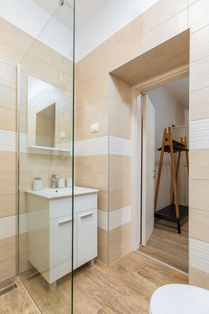 Apartemen | Kamar mandi