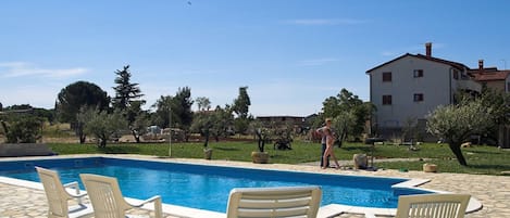 Apartment | Pool